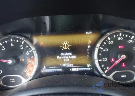 2016 Jeep Renegade Limited z USA, uszkodzony, nr VIN ZACCJBDT5GPD08425